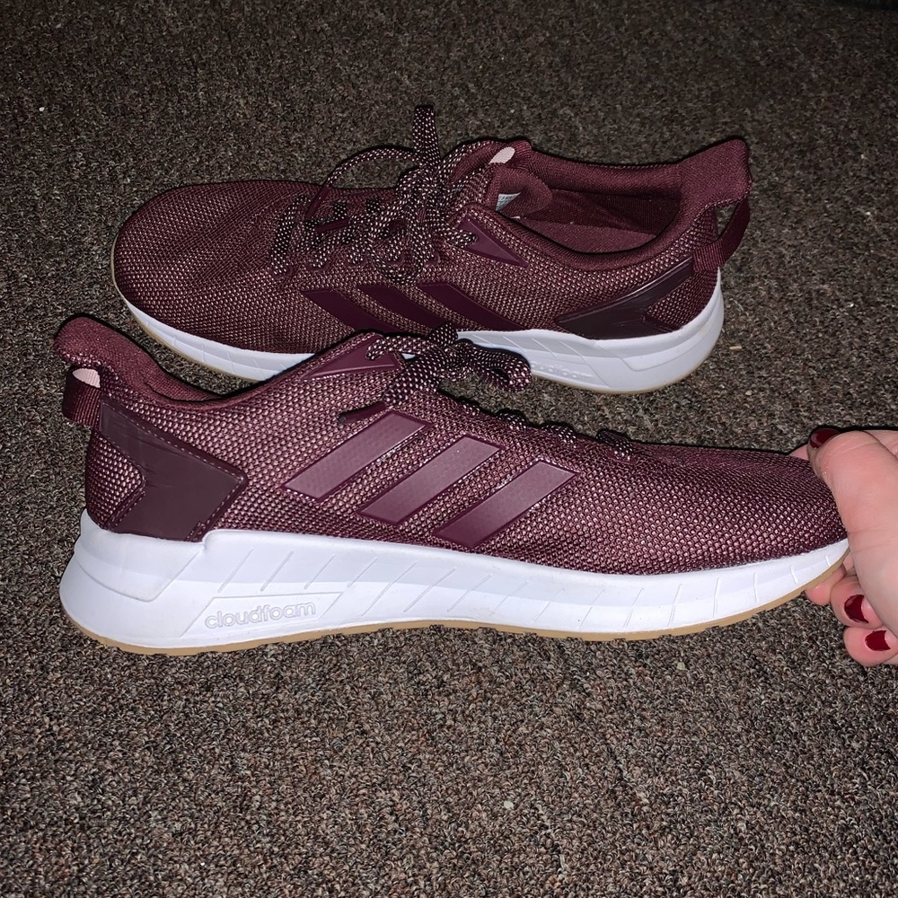 Adidas Questar Ride shoes (Women’s size 9.5)